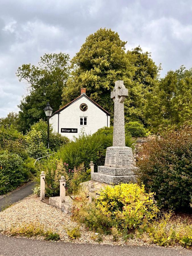 The Snuggery Cottage Taunton Exterior foto